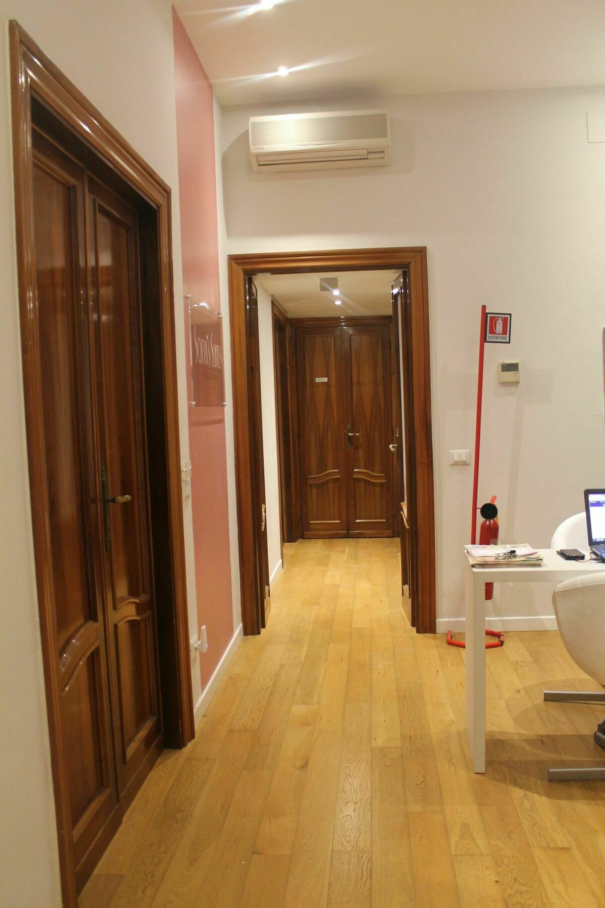 Sofia'S Suites Guesthouse Rom Eksteriør billede